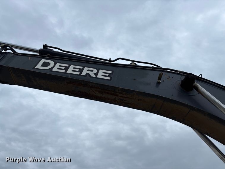 image for item FC5698 2013 John Deere 210G excavator