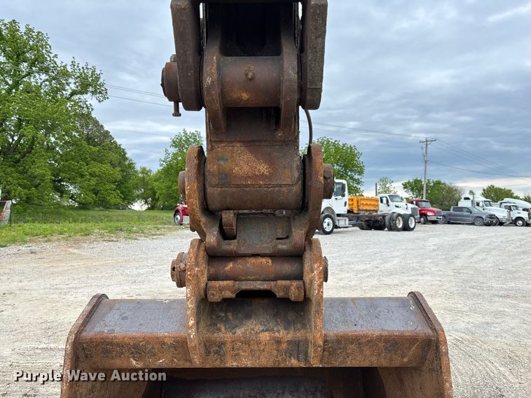 image for item FC5698 2013 John Deere 210G excavator
