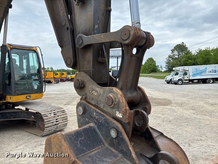 image for item FC5698 2013 John Deere 210G excavator