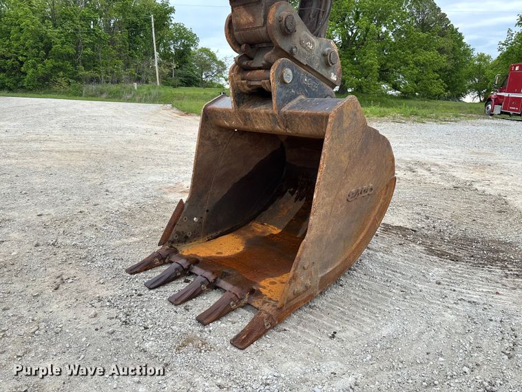 image for item FC5698 2013 John Deere 210G excavator