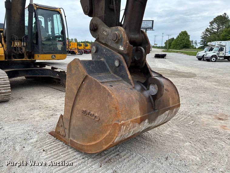 image for item FC5698 2013 John Deere 210G excavator