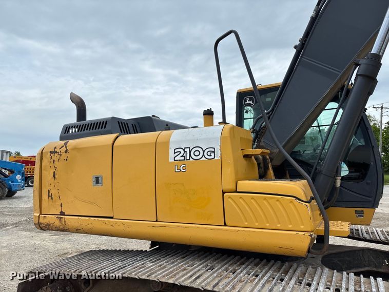 image for item FC5698 2013 John Deere 210G excavator