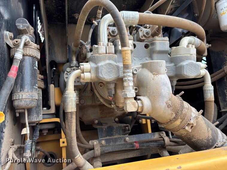 image for item FC5698 2013 John Deere 210G excavator