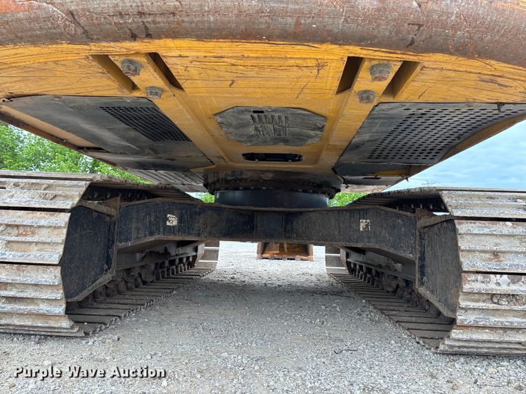 image for item FC5698 2013 John Deere 210G excavator