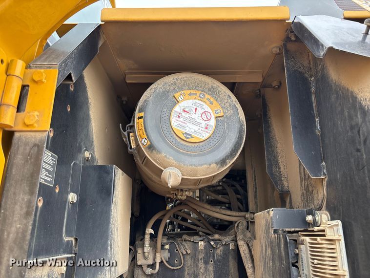 image for item FC5698 2013 John Deere 210G excavator