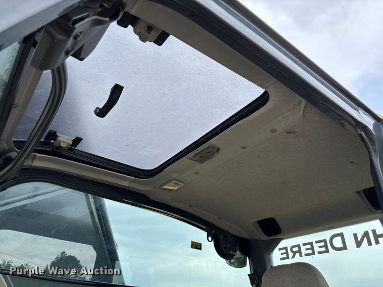 image for item FC5698 2013 John Deere 210G excavator