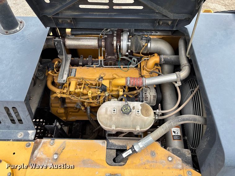 image for item FC5698 2013 John Deere 210G excavator
