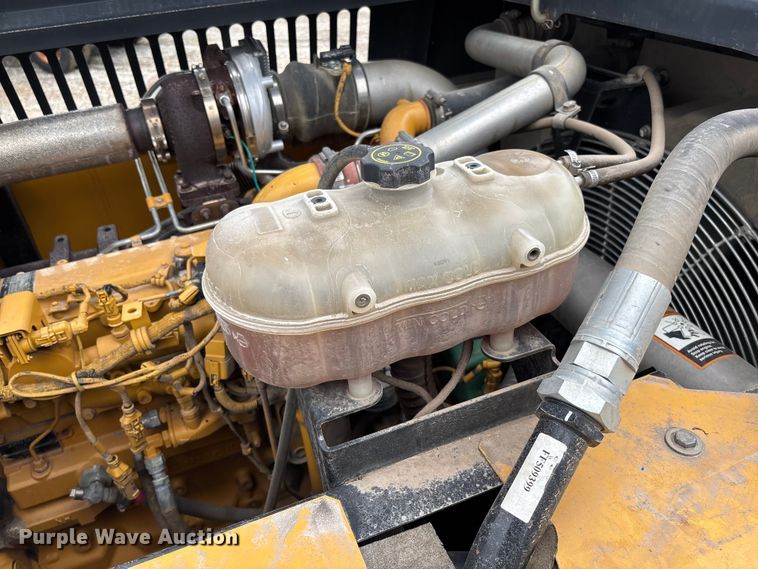 image for item FC5698 2013 John Deere 210G excavator
