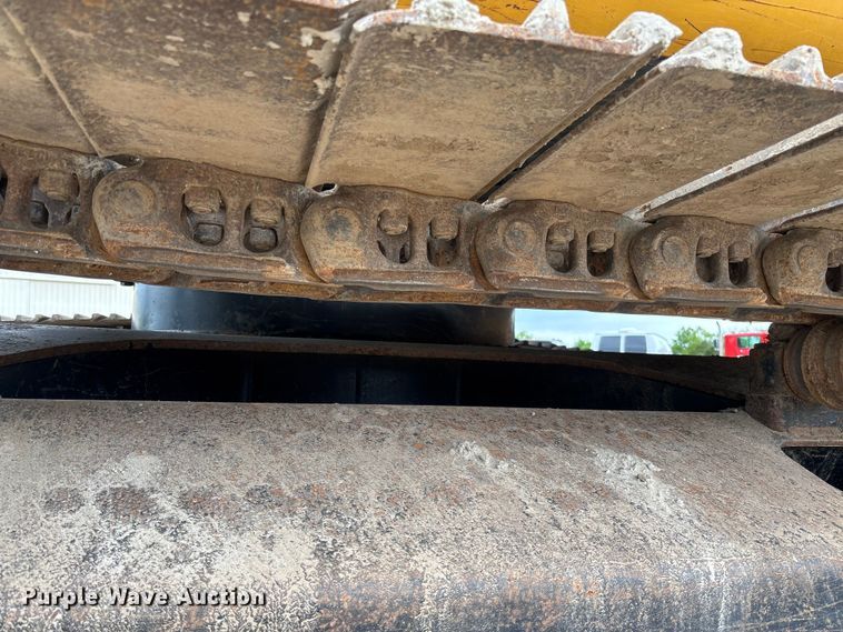 image for item FC5698 2013 John Deere 210G excavator