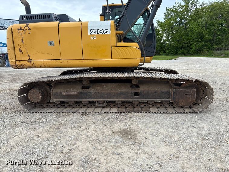 image for item FC5698 2013 John Deere 210G excavator
