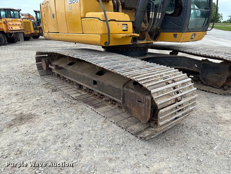 image for item FC5698 2013 John Deere 210G excavator