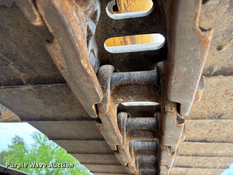 image for item FC5698 2013 John Deere 210G excavator