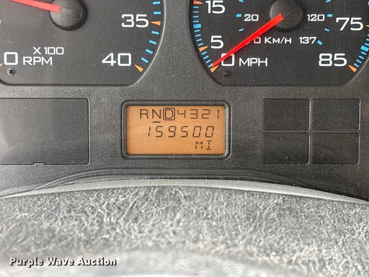 image for item FC5699 2004 International 7400 Crew Cab dump truck