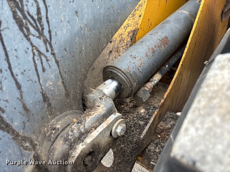 image for item FC5700 2008 John Deere 444J wheel loader