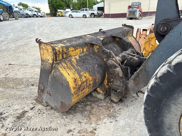 image for item FC5700 2008 John Deere 444J wheel loader