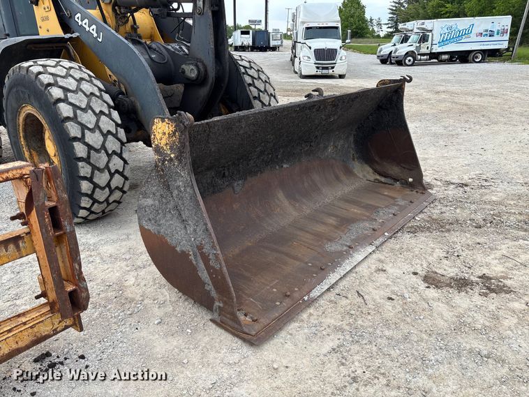 image for item FC5700 2008 John Deere 444J wheel loader