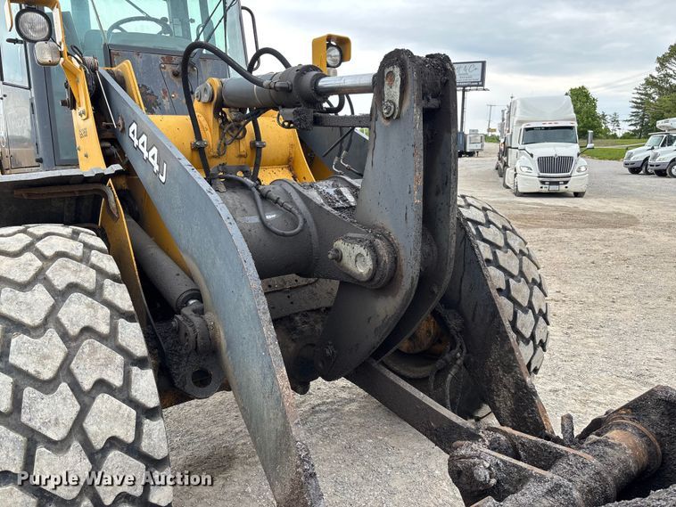 image for item FC5700 2008 John Deere 444J wheel loader
