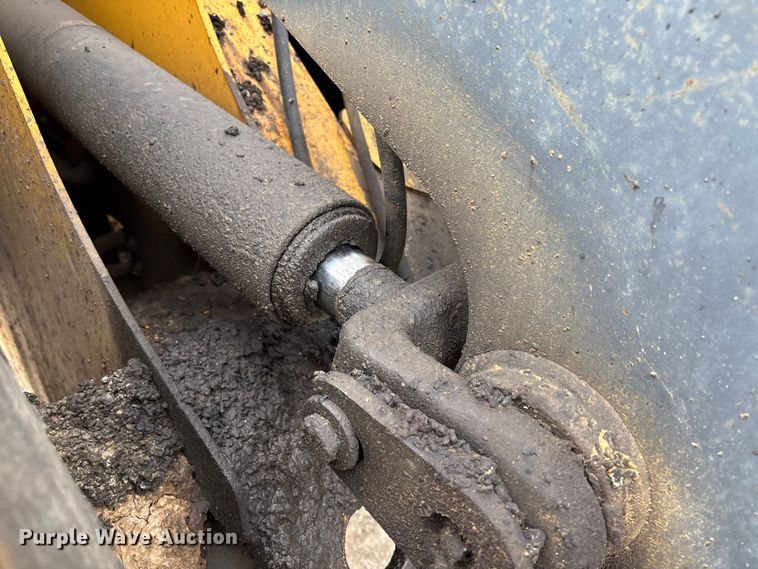 image for item FC5700 2008 John Deere 444J wheel loader