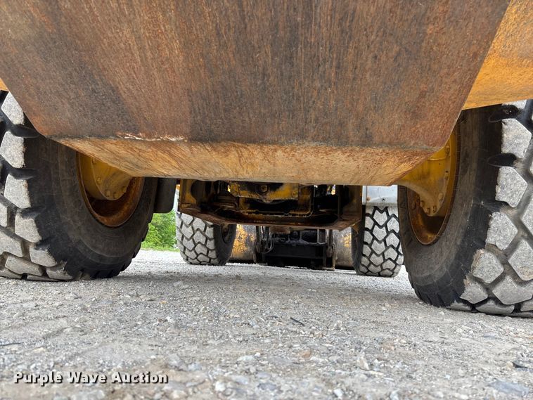 image for item FC5700 2008 John Deere 444J wheel loader