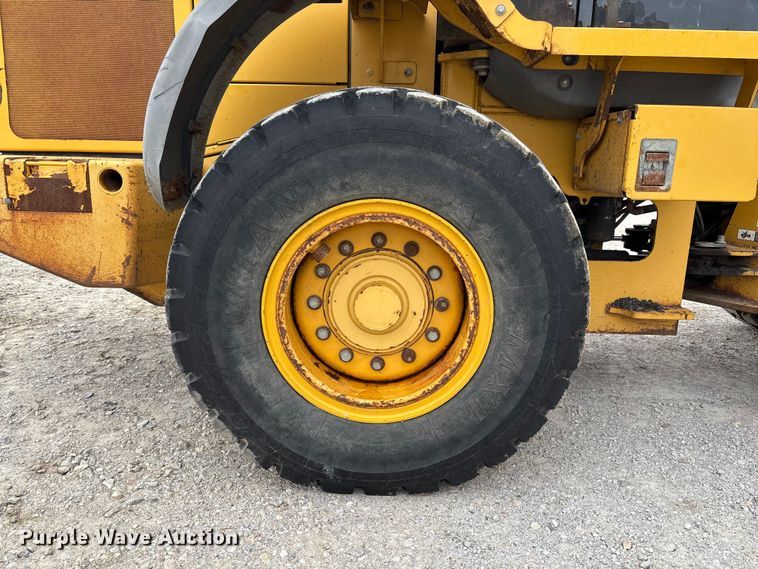 image for item FC5700 2008 John Deere 444J wheel loader