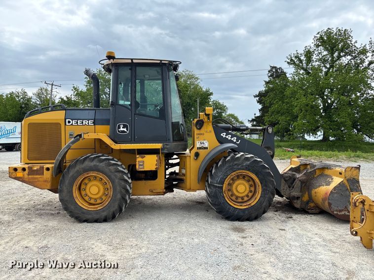 image for item FC5701 2008 John Deere 444J wheel loader