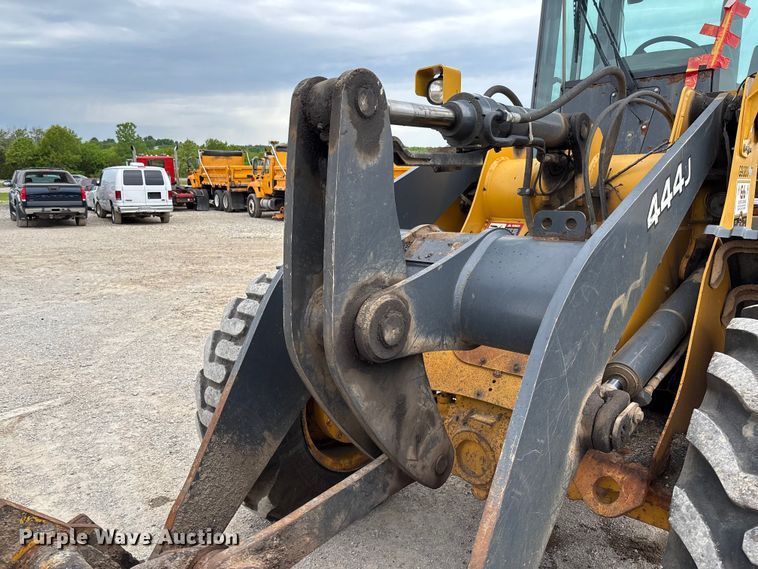 image for item FC5701 2008 John Deere 444J wheel loader