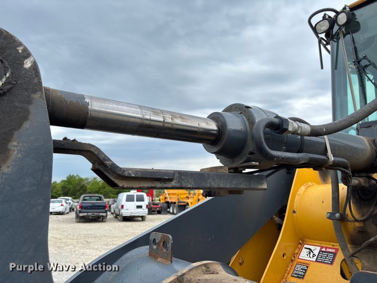 image for item FC5701 2008 John Deere 444J wheel loader