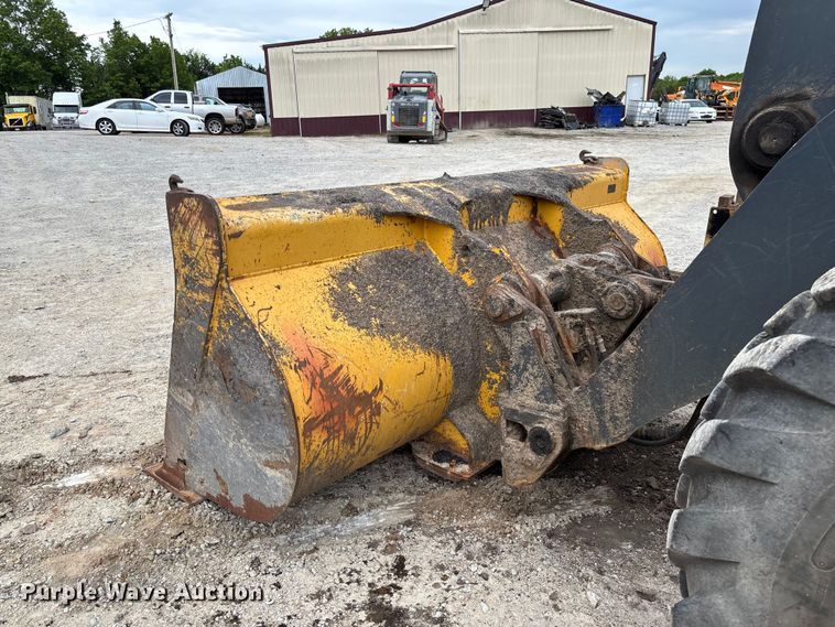 image for item FC5701 2008 John Deere 444J wheel loader