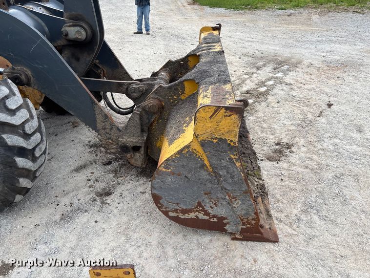 image for item FC5701 2008 John Deere 444J wheel loader