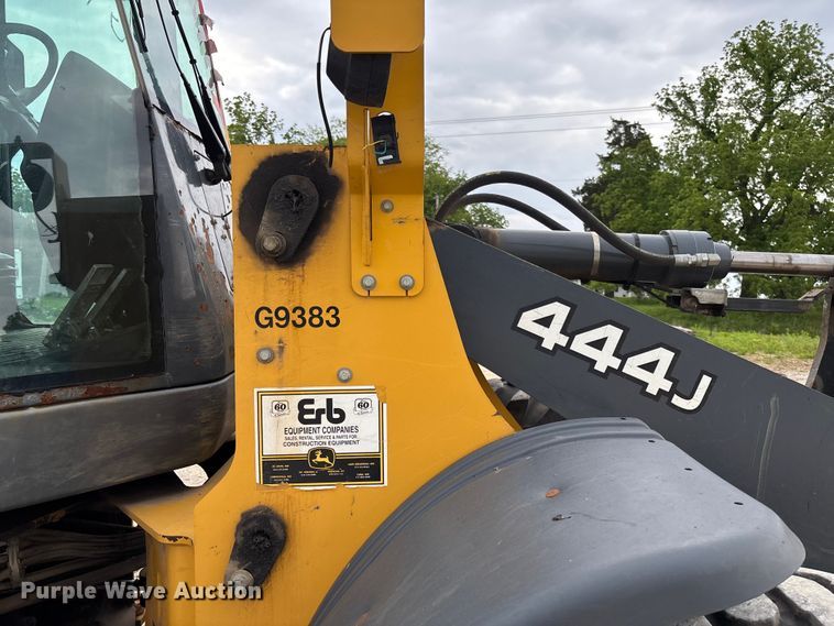 image for item FC5701 2008 John Deere 444J wheel loader