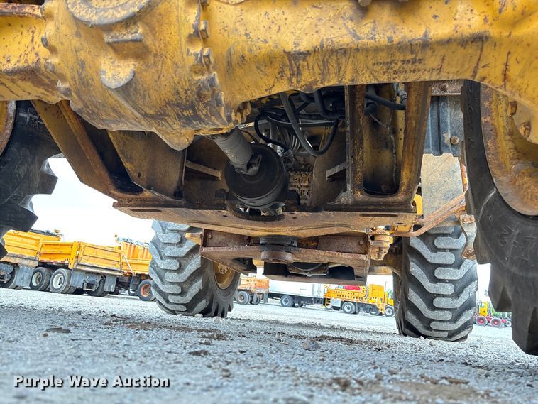 image for item FC5701 2008 John Deere 444J wheel loader