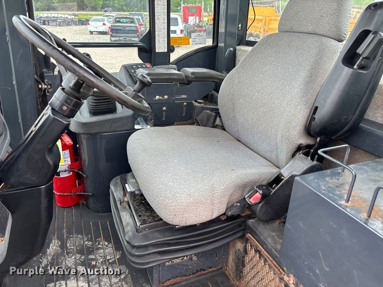 image for item FC5701 2008 John Deere 444J wheel loader
