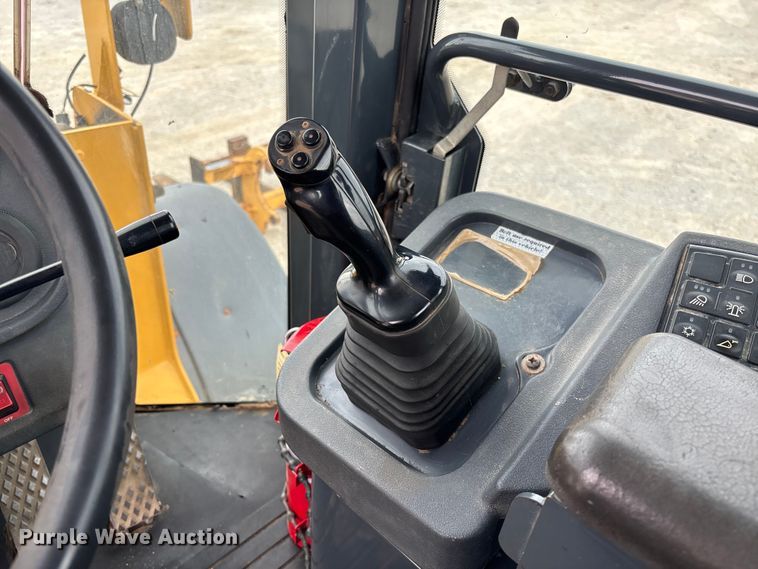 image for item FC5701 2008 John Deere 444J wheel loader