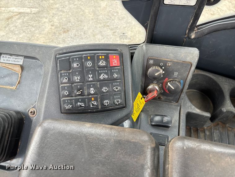 image for item FC5701 2008 John Deere 444J wheel loader