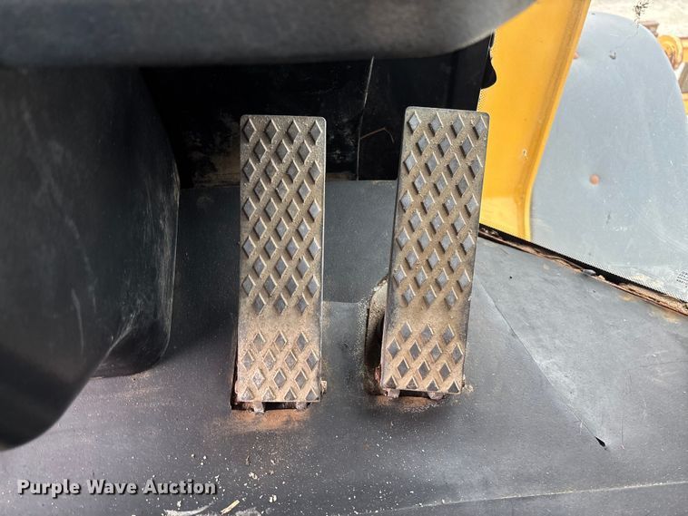 image for item FC5701 2008 John Deere 444J wheel loader