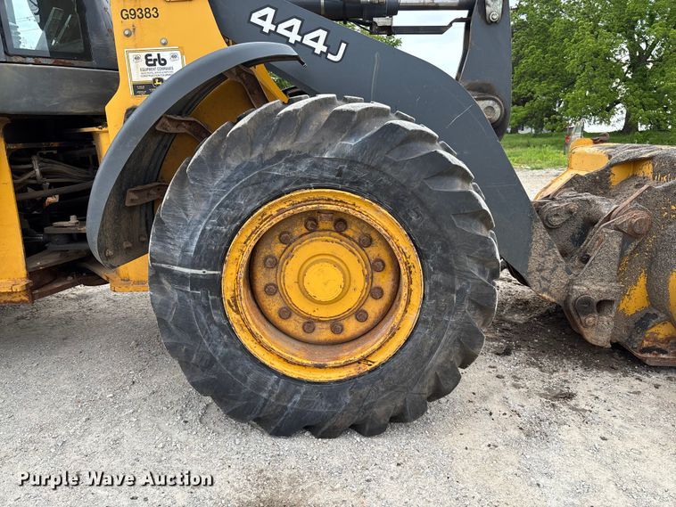 image for item FC5701 2008 John Deere 444J wheel loader