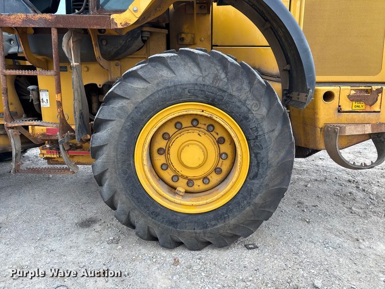 image for item FC5701 2008 John Deere 444J wheel loader