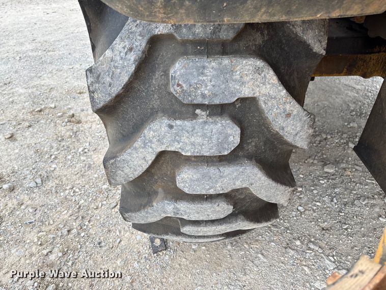 image for item FC5701 2008 John Deere 444J wheel loader