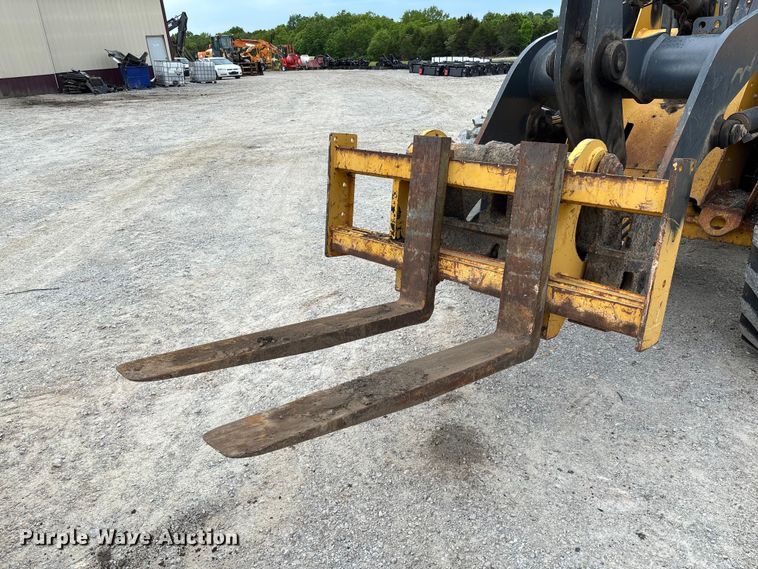 image for item FC5701 2008 John Deere 444J wheel loader