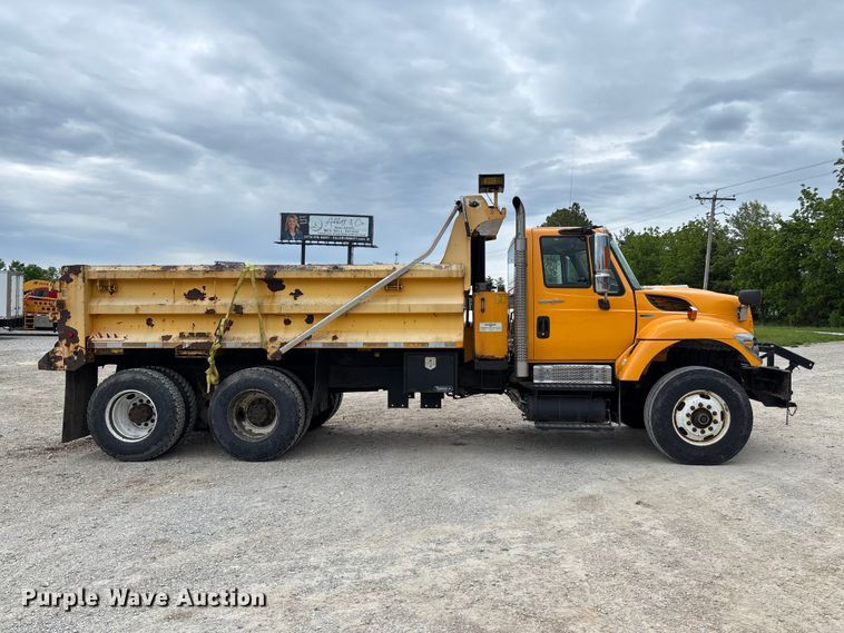 image for item FC5702 2011 International 7500 dump truck