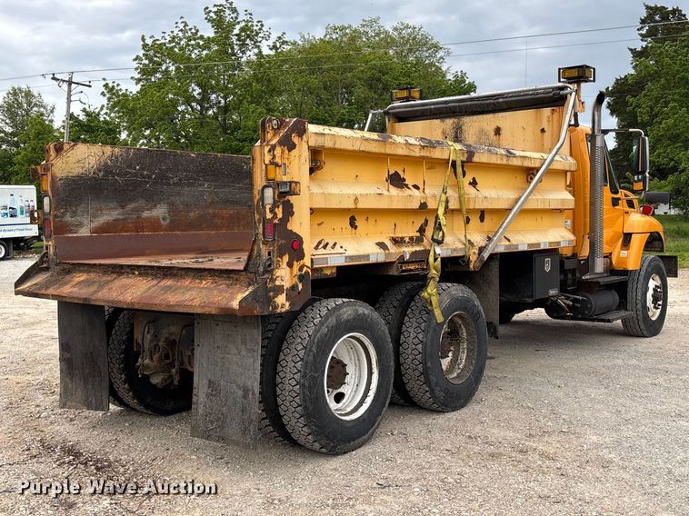 image for item FC5702 2011 International 7500 dump truck