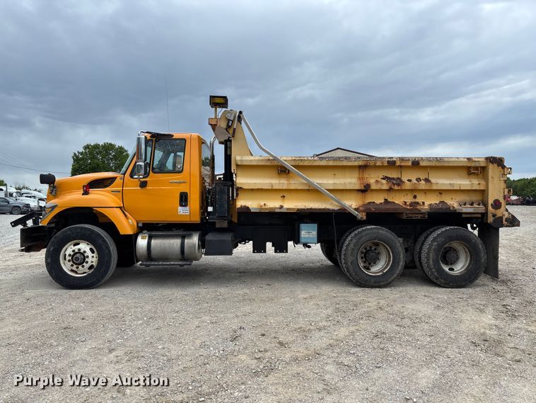 image for item FC5702 2011 International 7500 dump truck