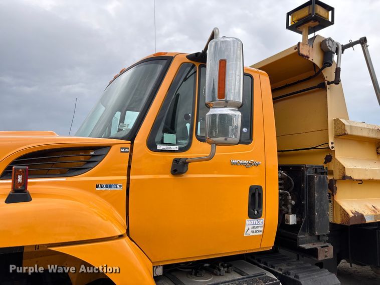 image for item FC5702 2011 International 7500 dump truck