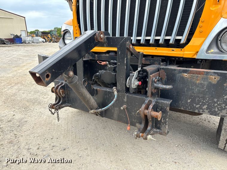 image for item FC5702 2011 International 7500 dump truck