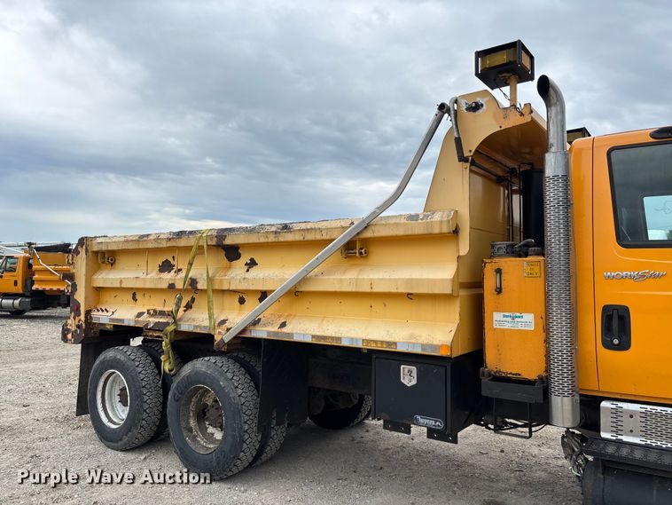 image for item FC5702 2011 International 7500 dump truck