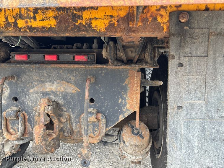 image for item FC5702 2011 International 7500 dump truck