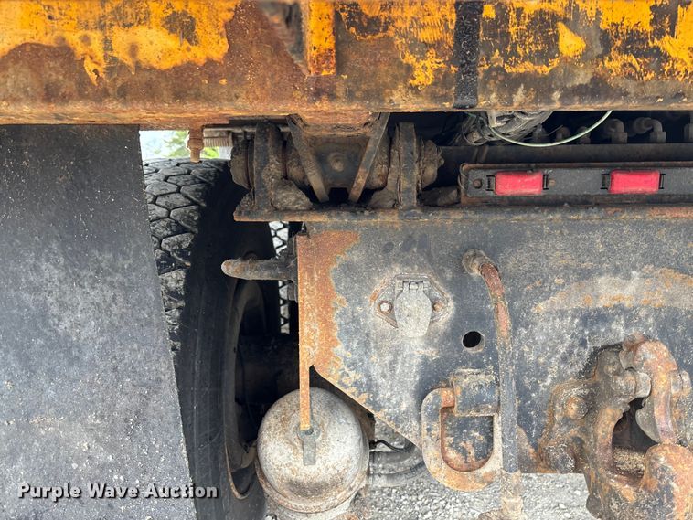 image for item FC5702 2011 International 7500 dump truck