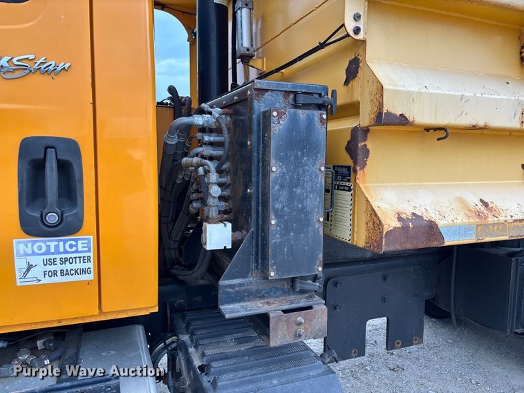 image for item FC5702 2011 International 7500 dump truck