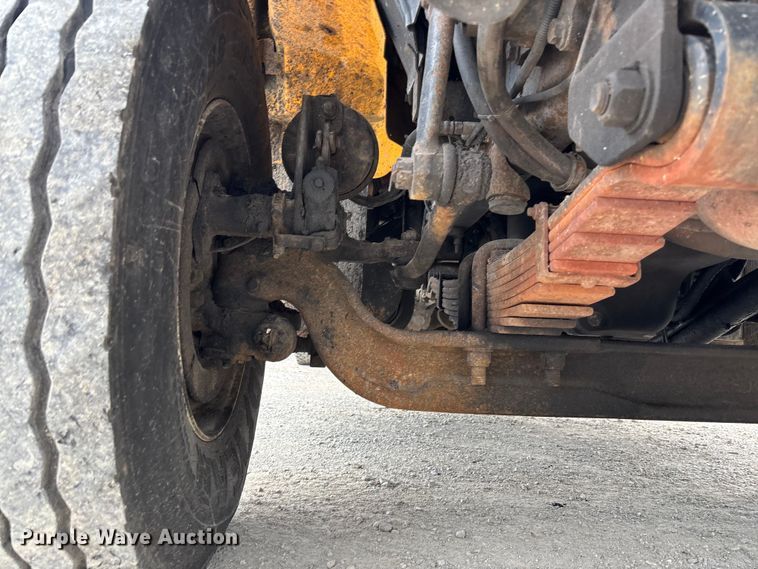 image for item FC5702 2011 International 7500 dump truck