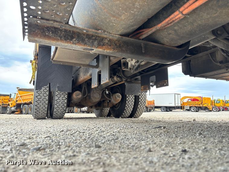 image for item FC5702 2011 International 7500 dump truck